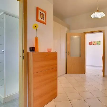 Pinzan Apartman *